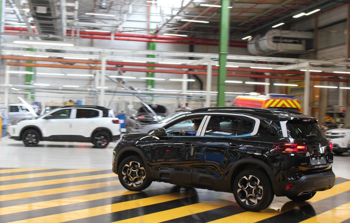La china Dongfeng producirá un vehículo en esta fábrica francesa de Stellantis La china Dongfeng producirá un vehículo en esta fábrica francesa de Stellantis